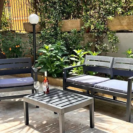 Garden Apartment Rome